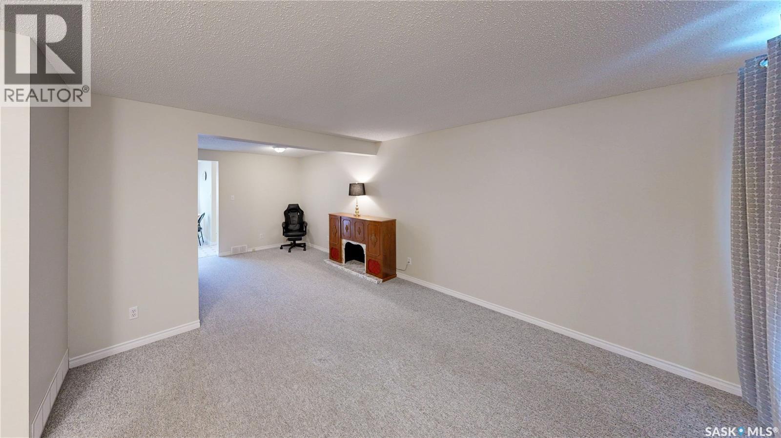 6 Mackenzie Mews, Regina, Saskatchewan  S4N 5M5 - Photo 5 - SK032320