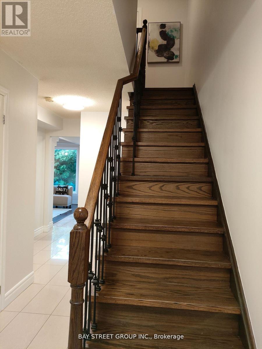46 Hendon Road, Markham, Ontario  L3R 6Z6 - Photo 5 - N13218750