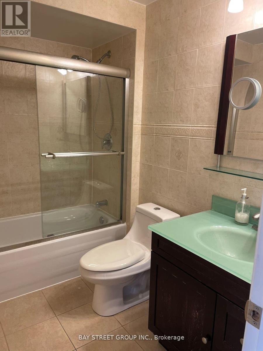 46 Hendon Road, Markham, Ontario  L3R 6Z6 - Photo 8 - N13218750