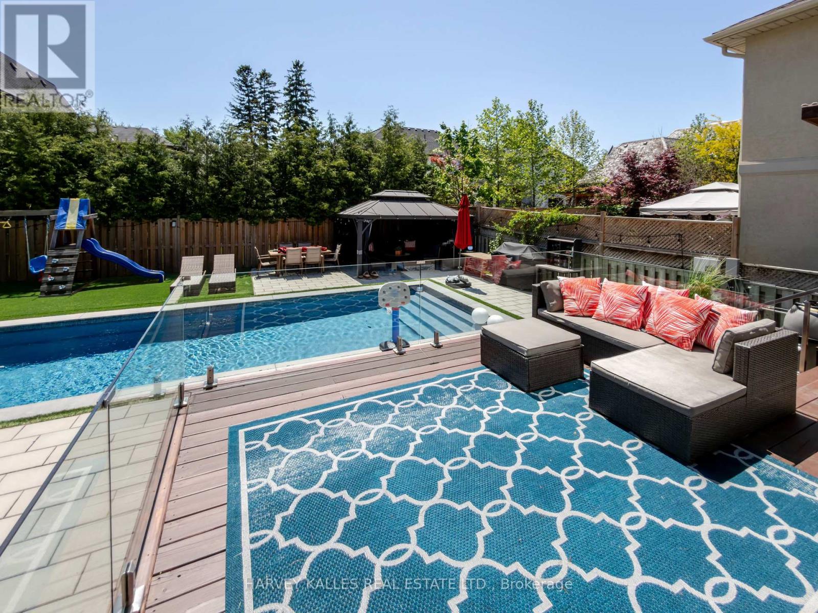 5 Trilogy Court, Richmond Hill, Ontario  L4C 0M4 - Photo 5 - N13216834