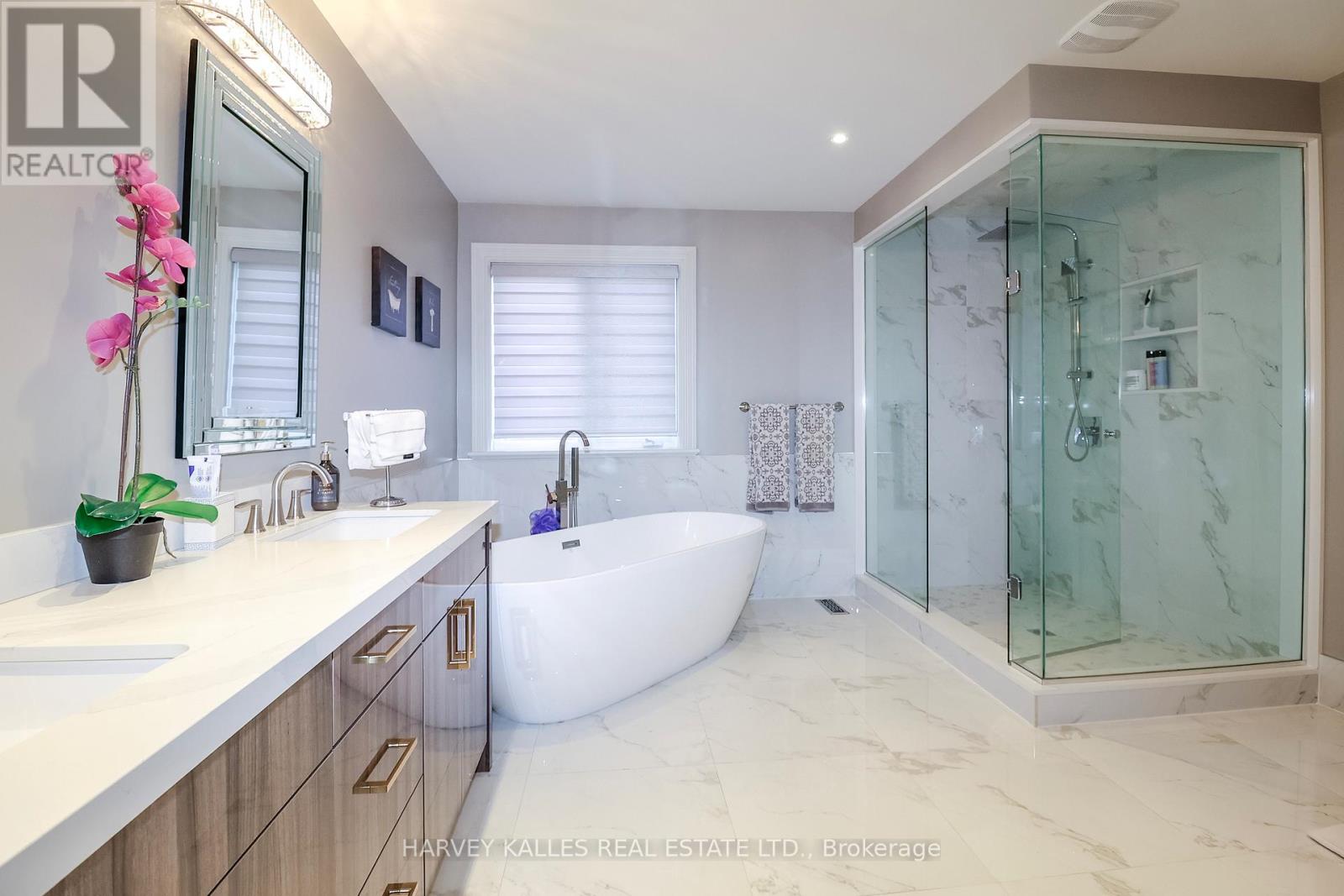 5 Trilogy Court, Richmond Hill, Ontario  L4C 0M4 - Photo 39 - N13216834