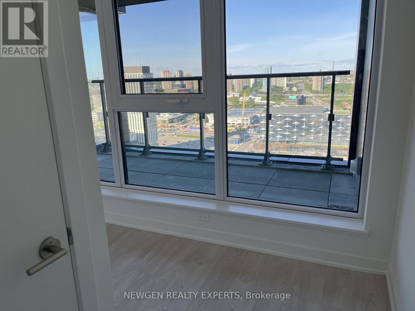 2905 - 5 Quarrington Lane, Toronto, Ontario  M3C 0S5 - Photo 15 - C13216416