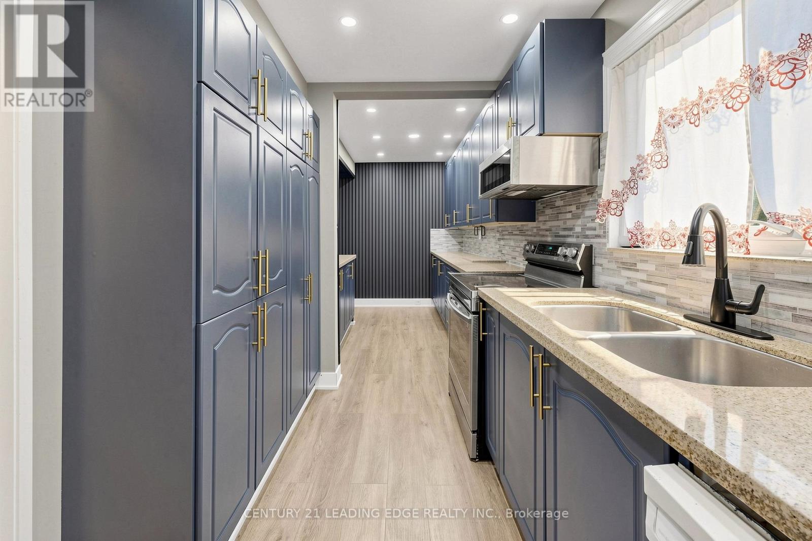 26 Cartier Crescent, Toronto, Ontario  M1P 3N8 - Photo 16 - E13214724