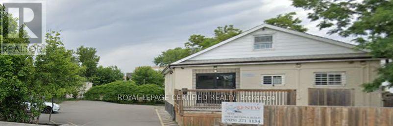 1015 Cawthra Road, Mississauga, Ontario  L5G 4K3 - Photo 5 - W13218770