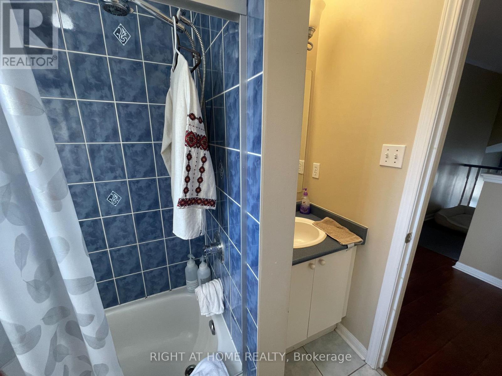 5654 Churchill Meadows Boulevard, Mississauga, Ontario  L5M 7A7 - Photo 19 - W13218780
