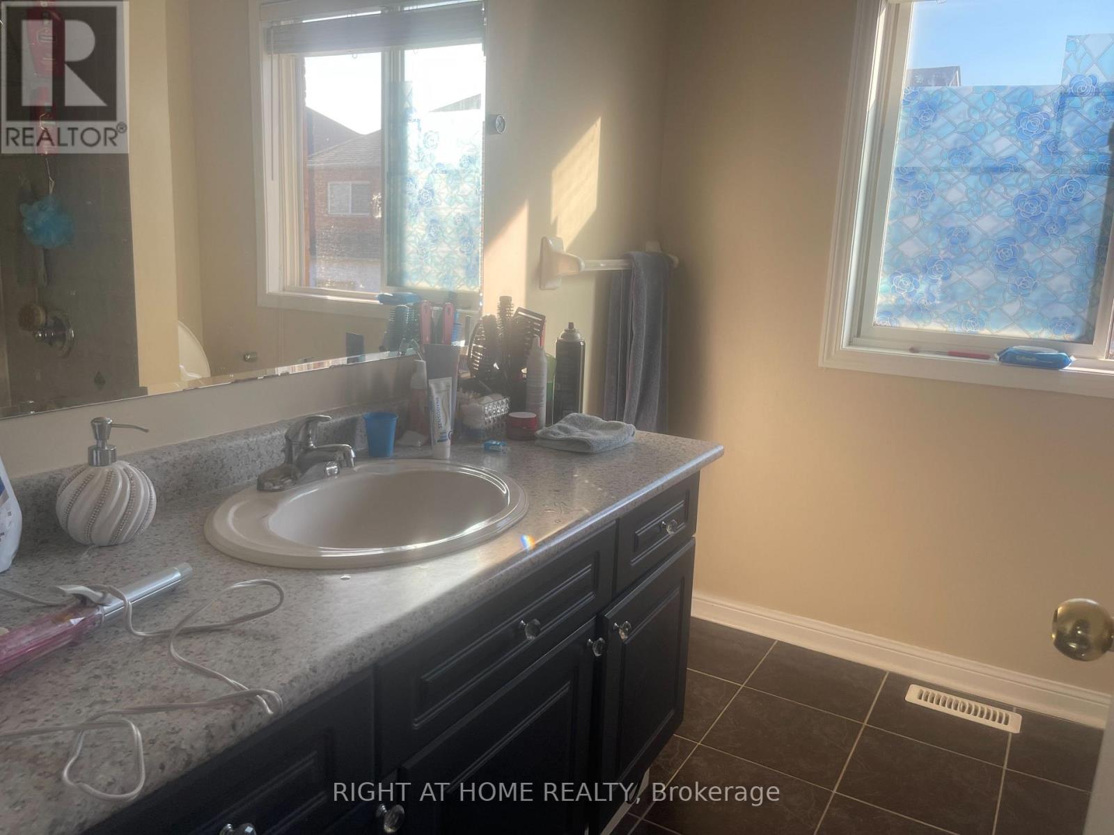 5654 Churchill Meadows Boulevard, Mississauga, Ontario  L5M 7A7 - Photo 20 - W13218780