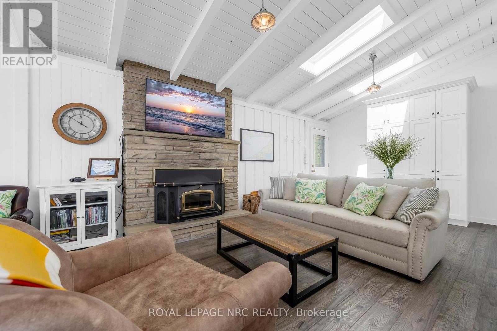 12083 Augustine Road, Wainfleet, Ontario  L0S 1V0 - Photo 11 - X13213954
