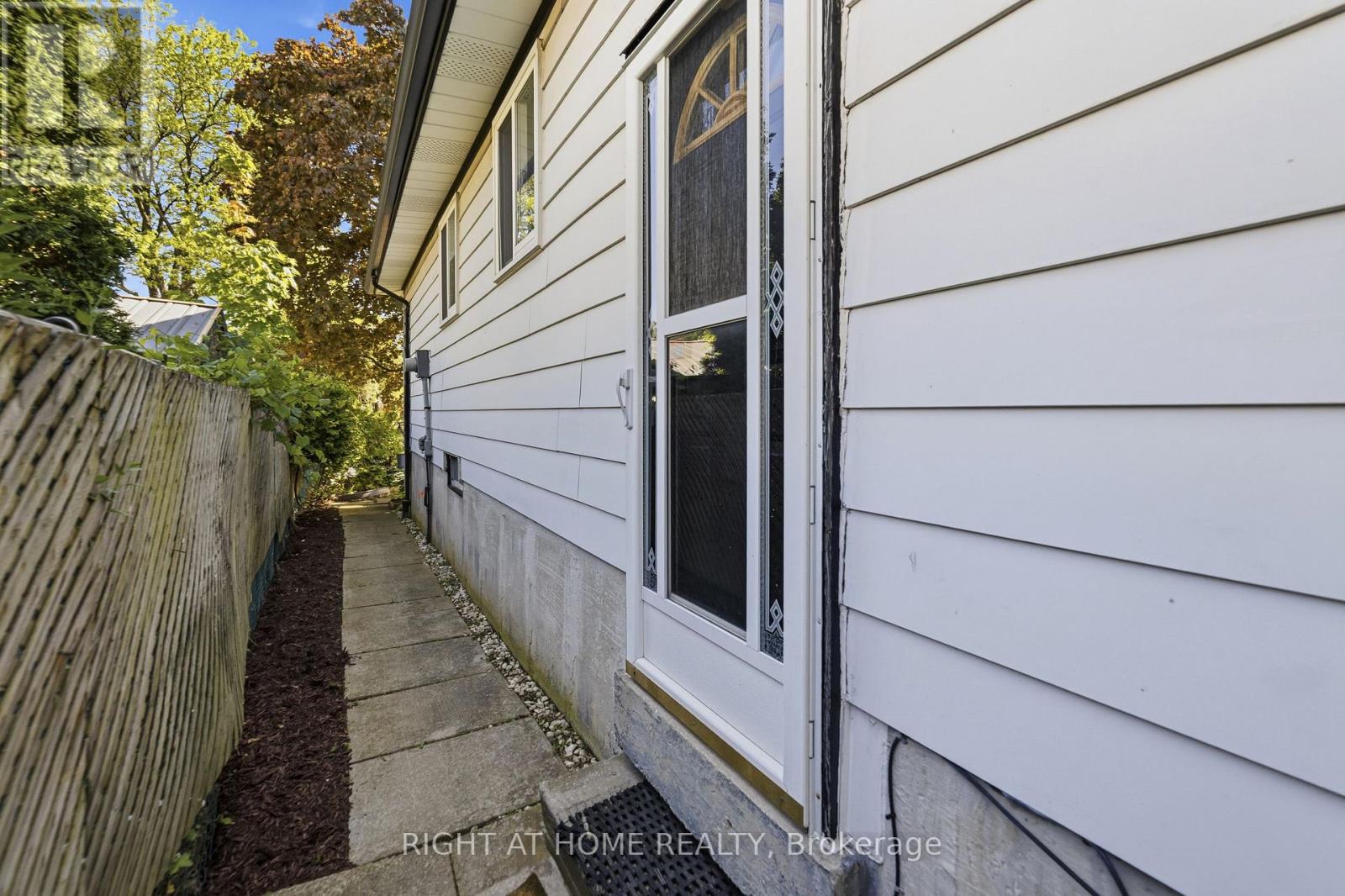 450 Brigadoon Drive, Hamilton, Ontario  L9C 6E4 - Photo 34 - X13218768