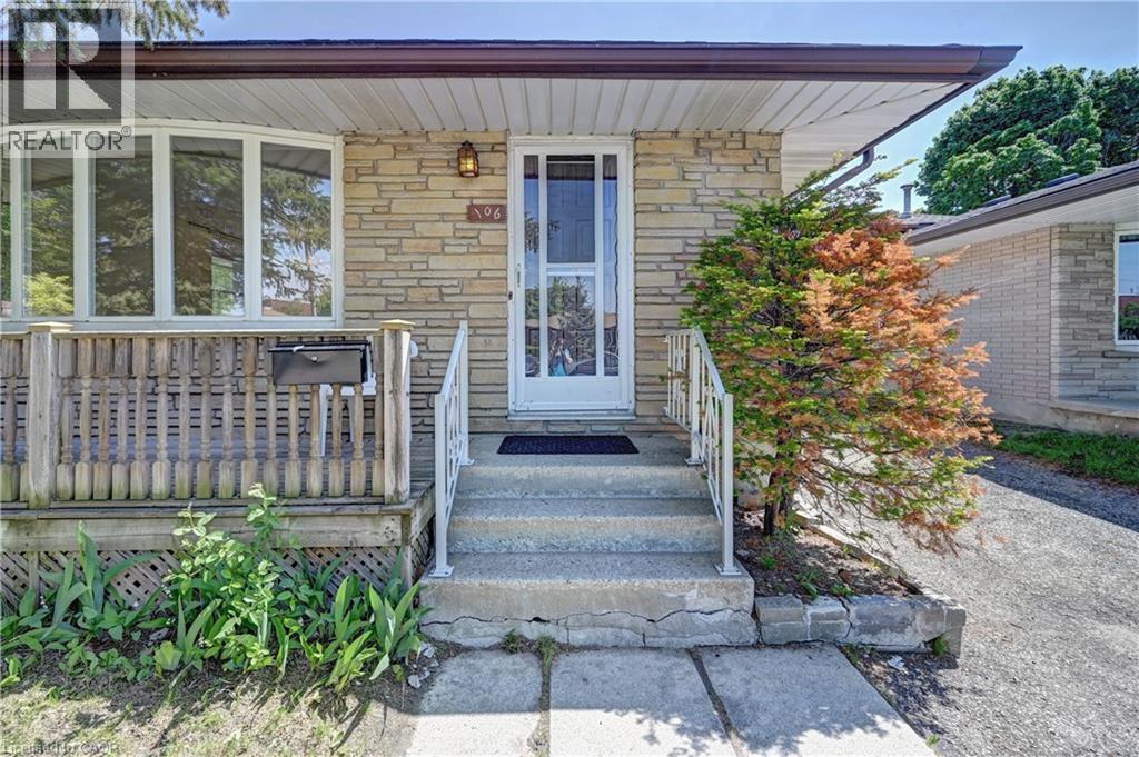 106 Kimberly Crescent, Kitchener, Ontario  N2E 1C9 - Photo 2 - 40833799