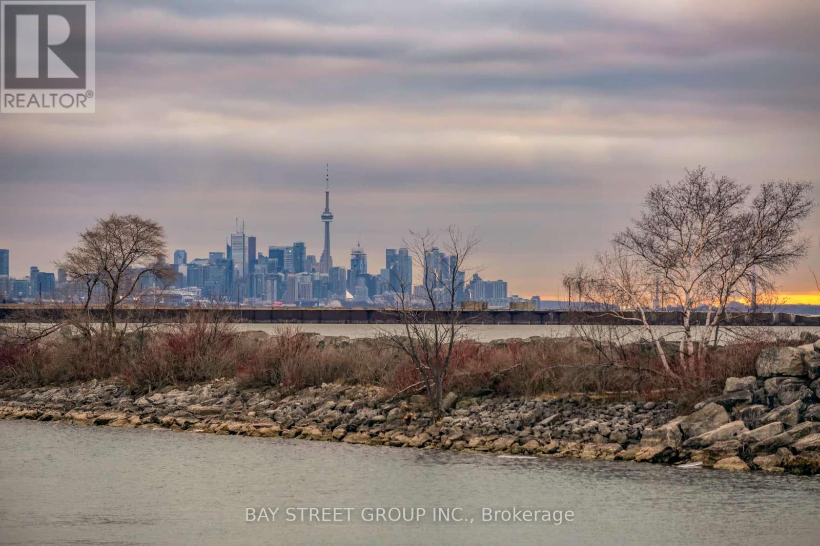 1033 Shaw Drive, Mississauga, Ontario  L5G 3Z3 - Photo 35 - W13109134
