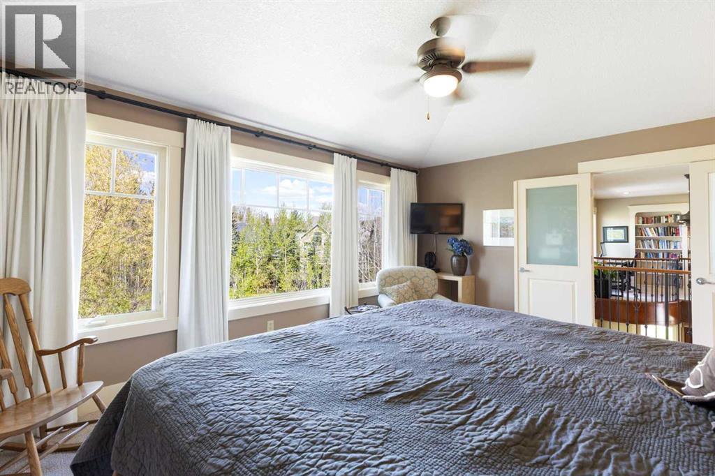 7 Discovery Ridge Cove SW, Calgary, Alberta  T2H 4Y1 - Photo 25 - A2314898