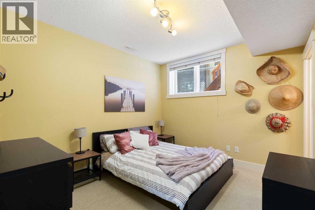 7 Discovery Ridge Cove SW, Calgary, Alberta  T2H 4Y1 - Photo 39 - A2314898