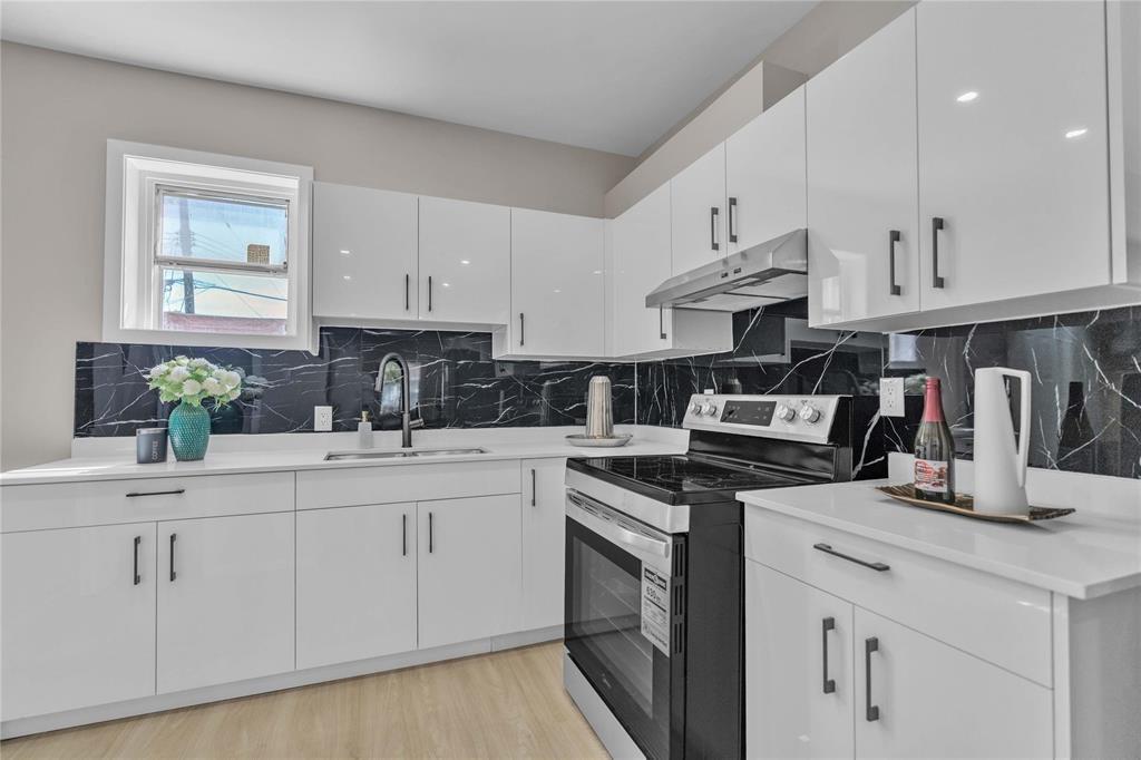 1084 Manitoba Avenue, Winnipeg, Manitoba  R2X 0K4 - Photo 6 - 202612183