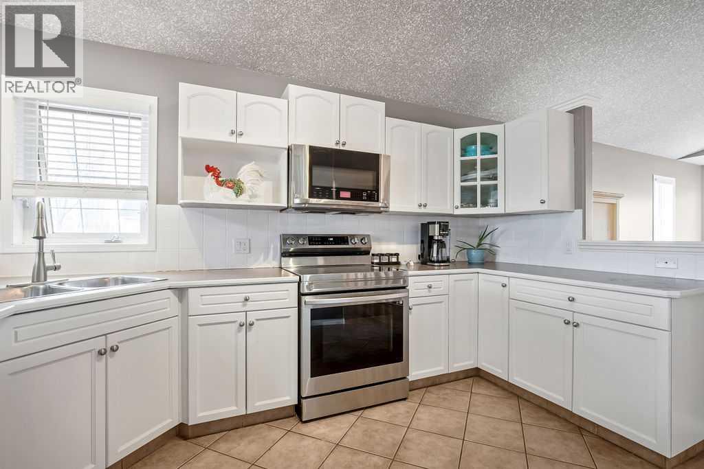 402 Highwood Village Place Nw, High River, Alberta T1V 1W1 - Photo 7 - A2303123