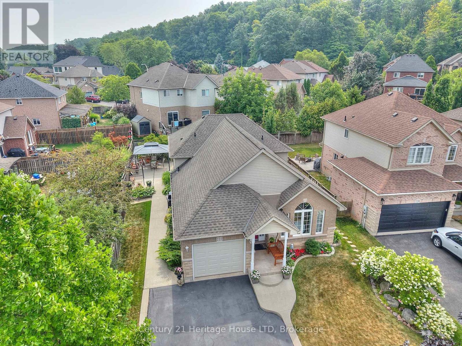 222 DORCHESTER DRIVE, Grimsby, Ontario