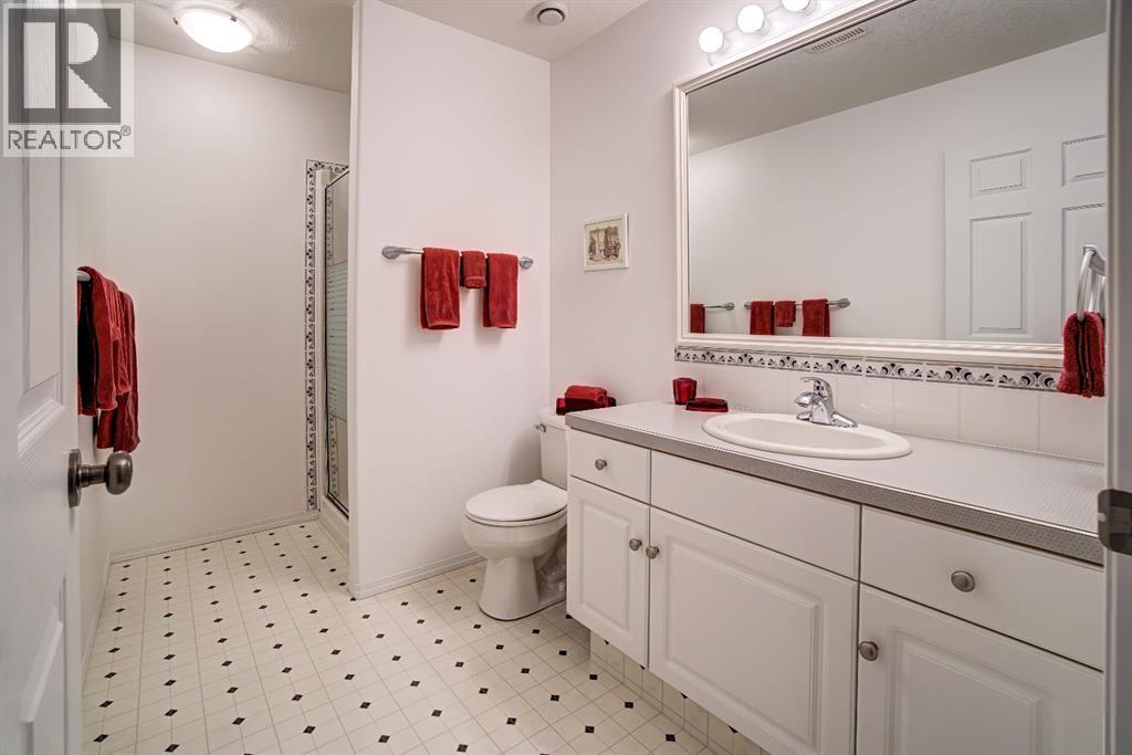 8 Link Spur, Claresholm, Alberta  T0L 0T0 - Photo 36 - A2298303