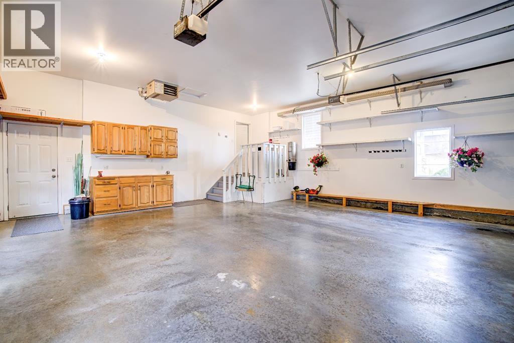 8 Link Spur, Claresholm, Alberta  T0L 0T0 - Photo 49 - A2298303