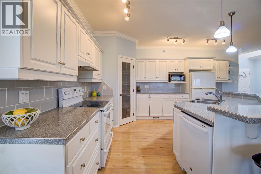 8 Link Spur, Claresholm, Alberta  T0L 0T0 - Photo 9 - A2298303