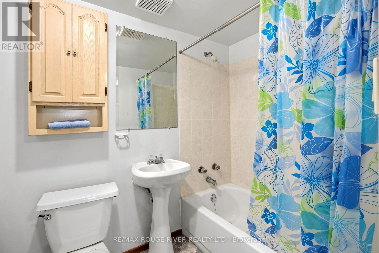796 Batory Avenue, Pickering, Ontario  L1W 2W3 - Photo 25 - E13211808