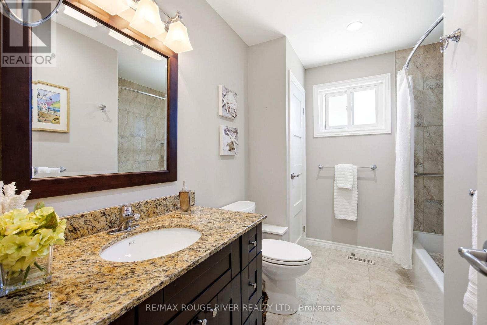 796 Batory Avenue, Pickering, Ontario  L1W 2W3 - Photo 20 - E13211808