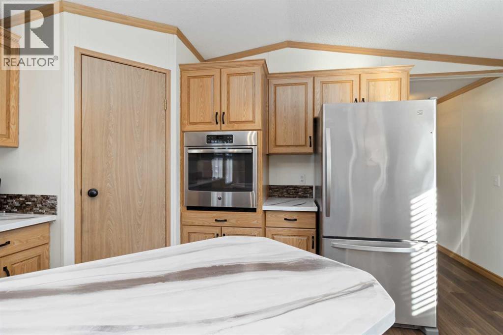 271 Cree Road, Fort Mcmurray, Alberta  T9K 1X8 - Photo 10 - A2297645