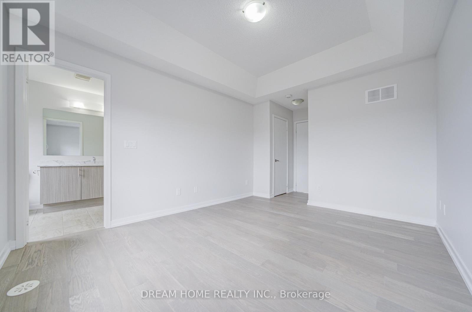 7 Heswall Lane, Newmarket, Ontario  L3Y 0E1 - Photo 43 - N13218794
