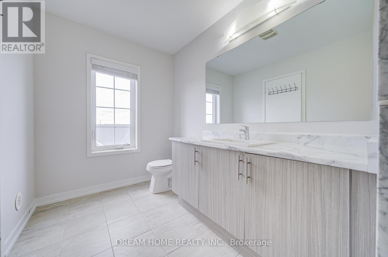 7 Heswall Lane, Newmarket, Ontario  L3Y 0E1 - Photo 45 - N13218794