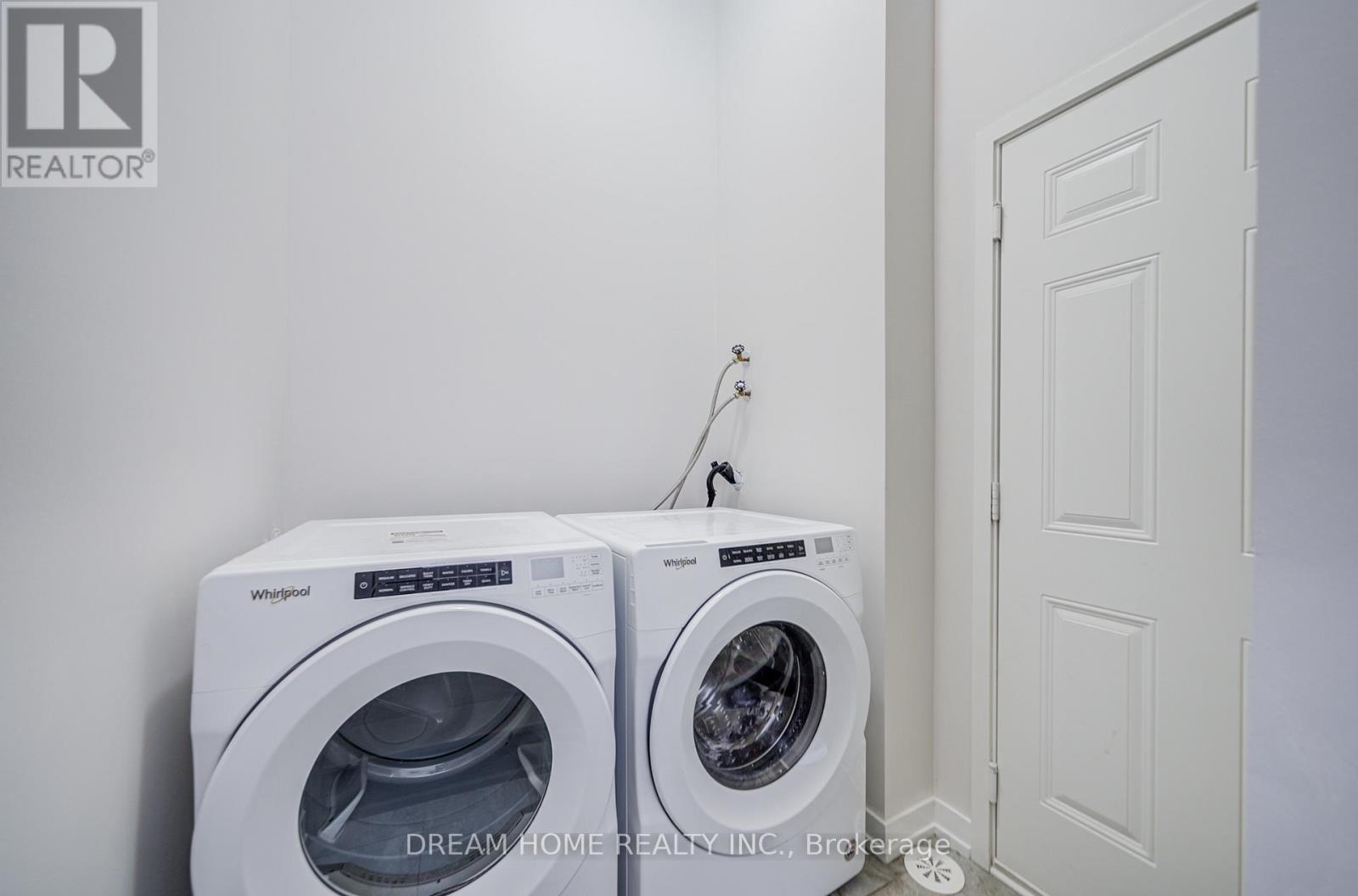 7 Heswall Lane, Newmarket, Ontario  L3Y 0E1 - Photo 46 - N13218794