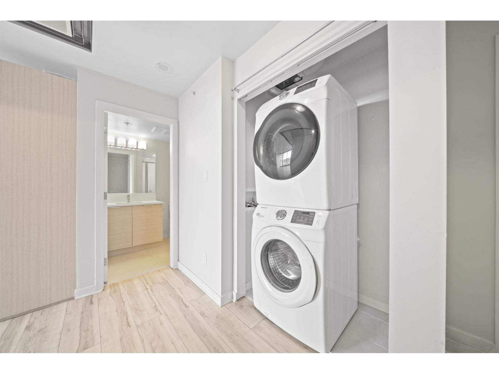 1801 13303 Central Avenue, Surrey, British Columbia  V3T 0K6 - Photo 17 - R3130003