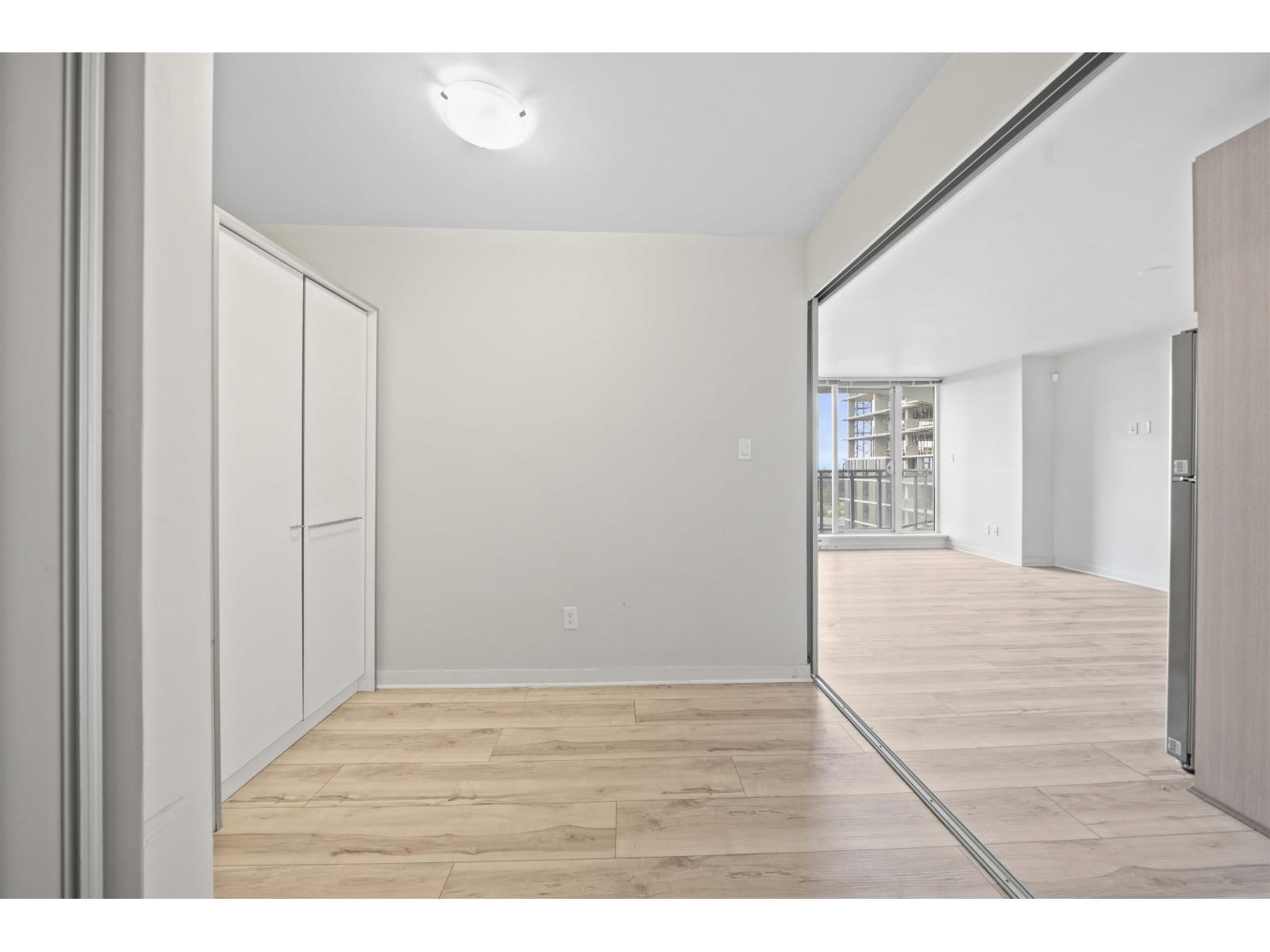 1801 13303 Central Avenue, Surrey, British Columbia  V3T 0K6 - Photo 18 - R3130003