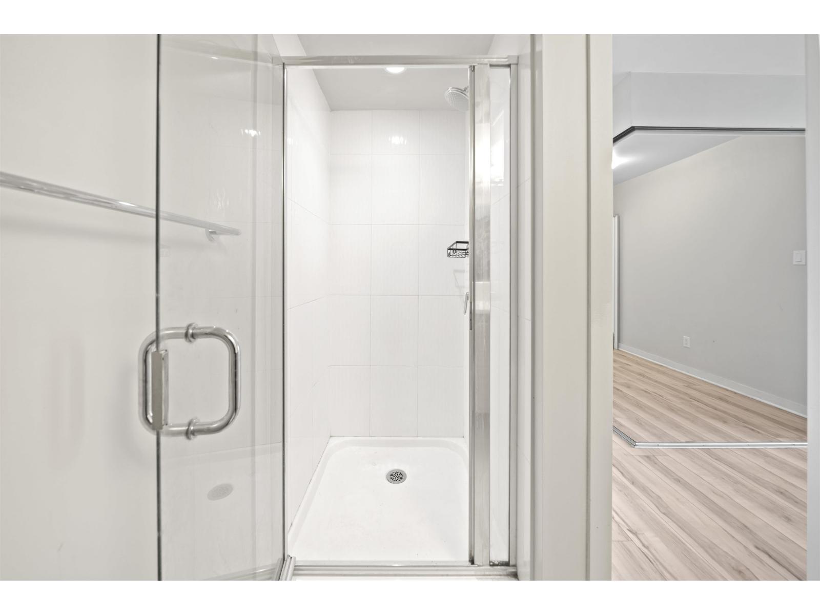 1801 13303 Central Avenue, Surrey, British Columbia  V3T 0K6 - Photo 19 - R3130003
