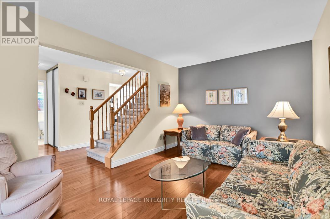 121 Dossetter Way, Ottawa, Ontario  K1G 4S4 - Photo 4 - X13218822