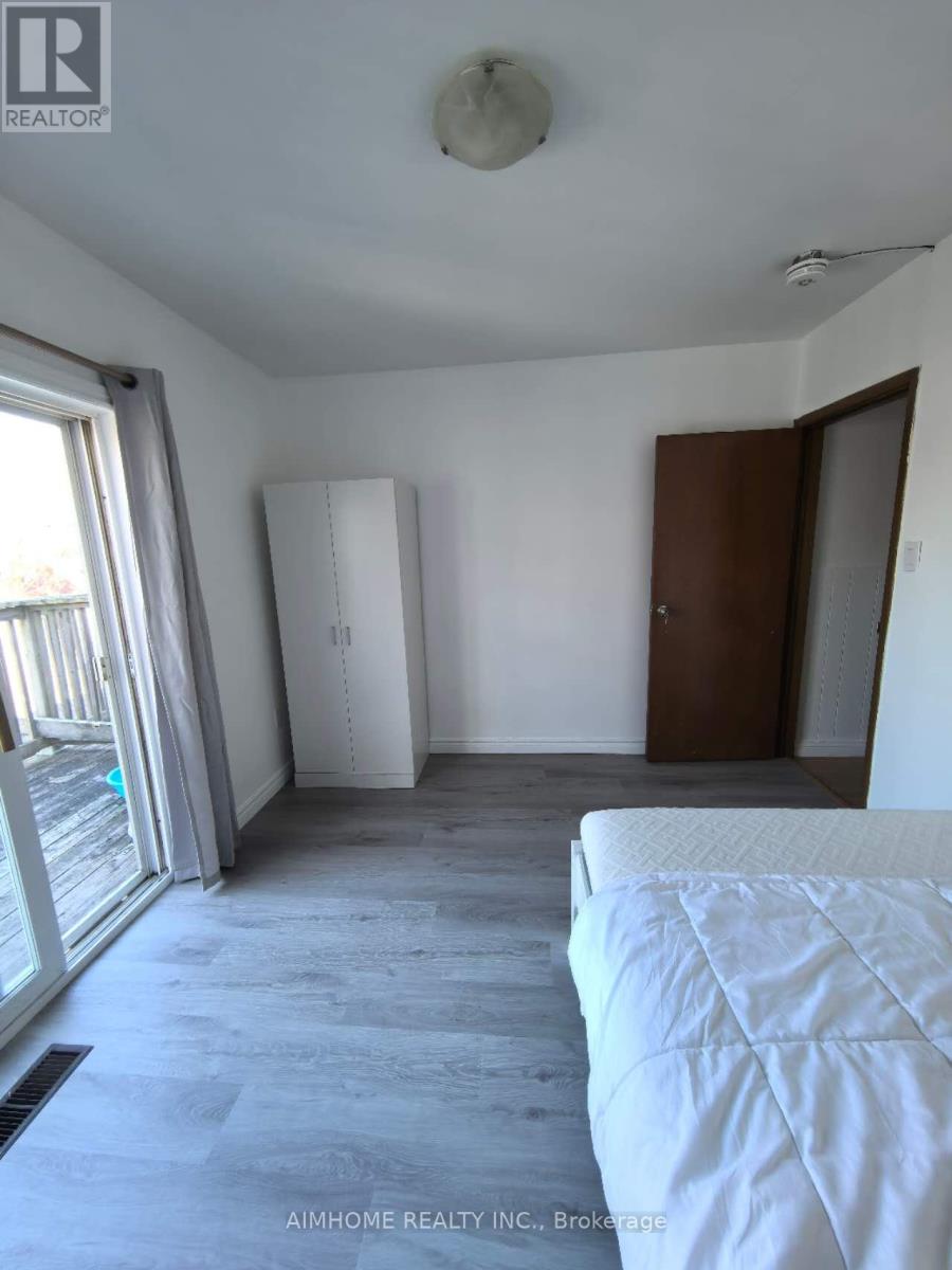 2ND FLR RM - 137A MARKHAM STREET, Toronto, Ontario