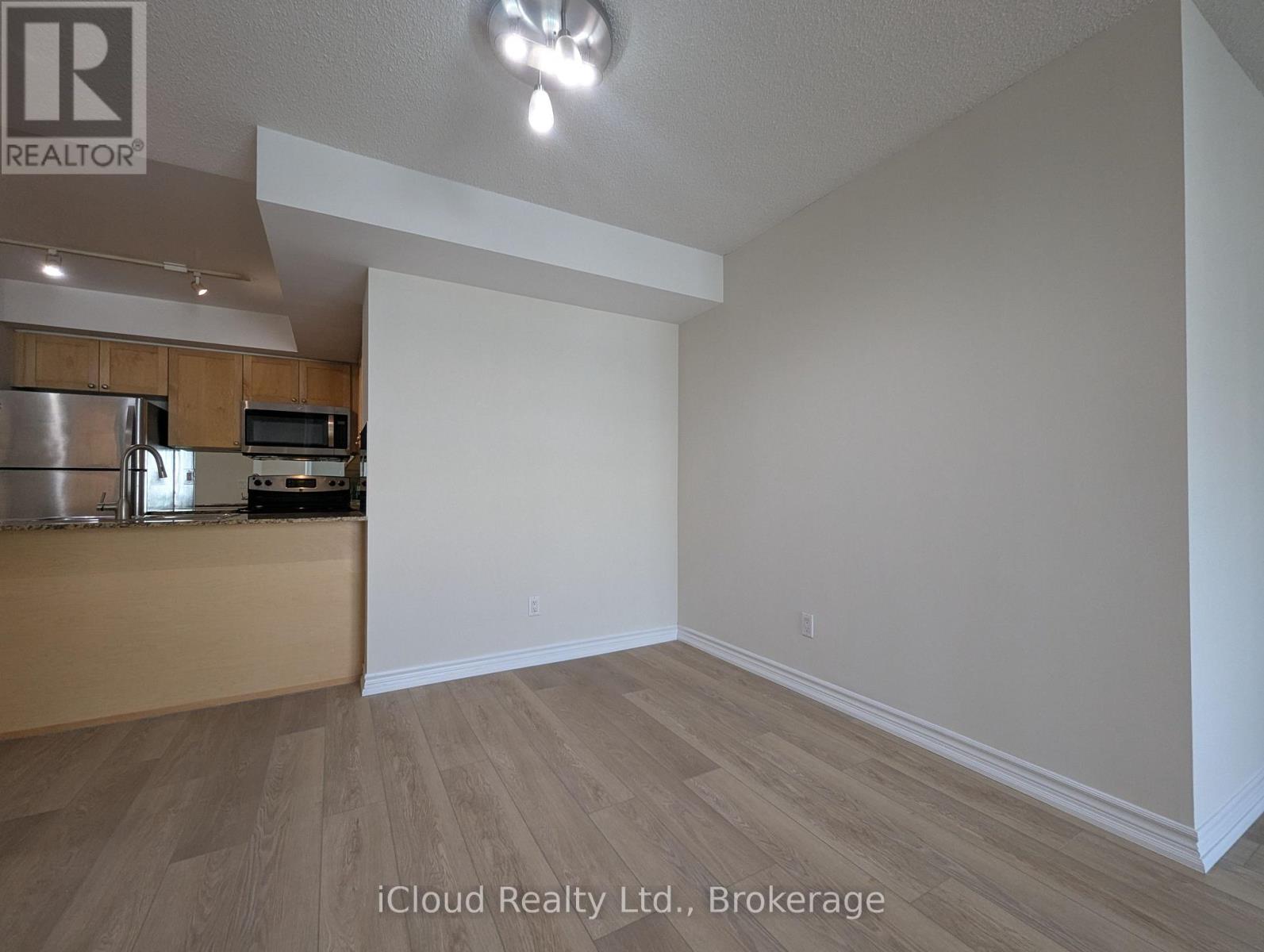 702 - 761 Bay Street, Toronto, Ontario  M5G 2R2 - Photo 16 - C13218826