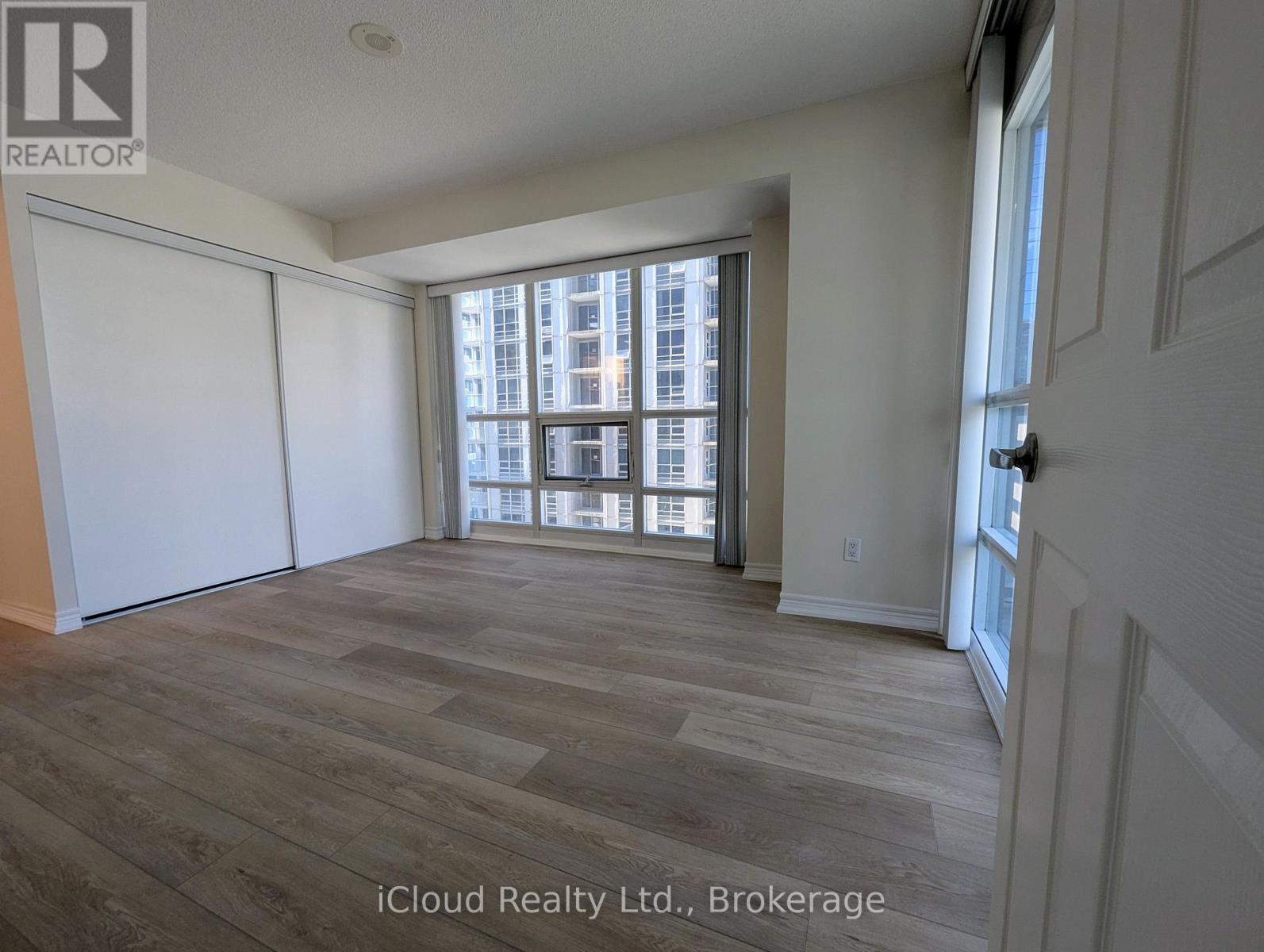 702 - 761 Bay Street, Toronto, Ontario  M5G 2R2 - Photo 21 - C13218826
