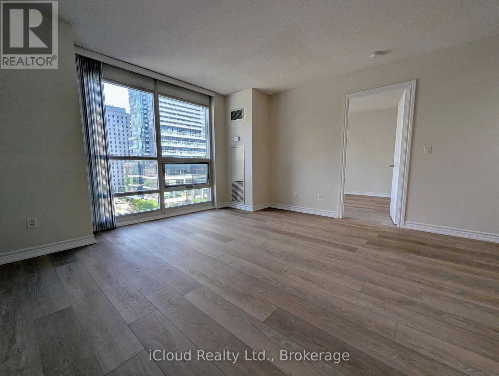 702 - 761 Bay Street, Toronto, Ontario  M5G 2R2 - Photo 28 - C13218826
