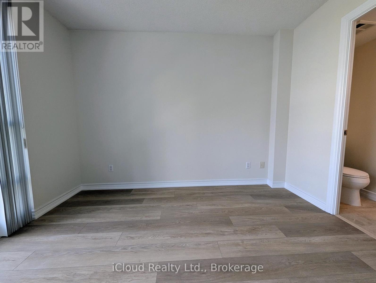 702 - 761 Bay Street, Toronto, Ontario  M5G 2R2 - Photo 32 - C13218826