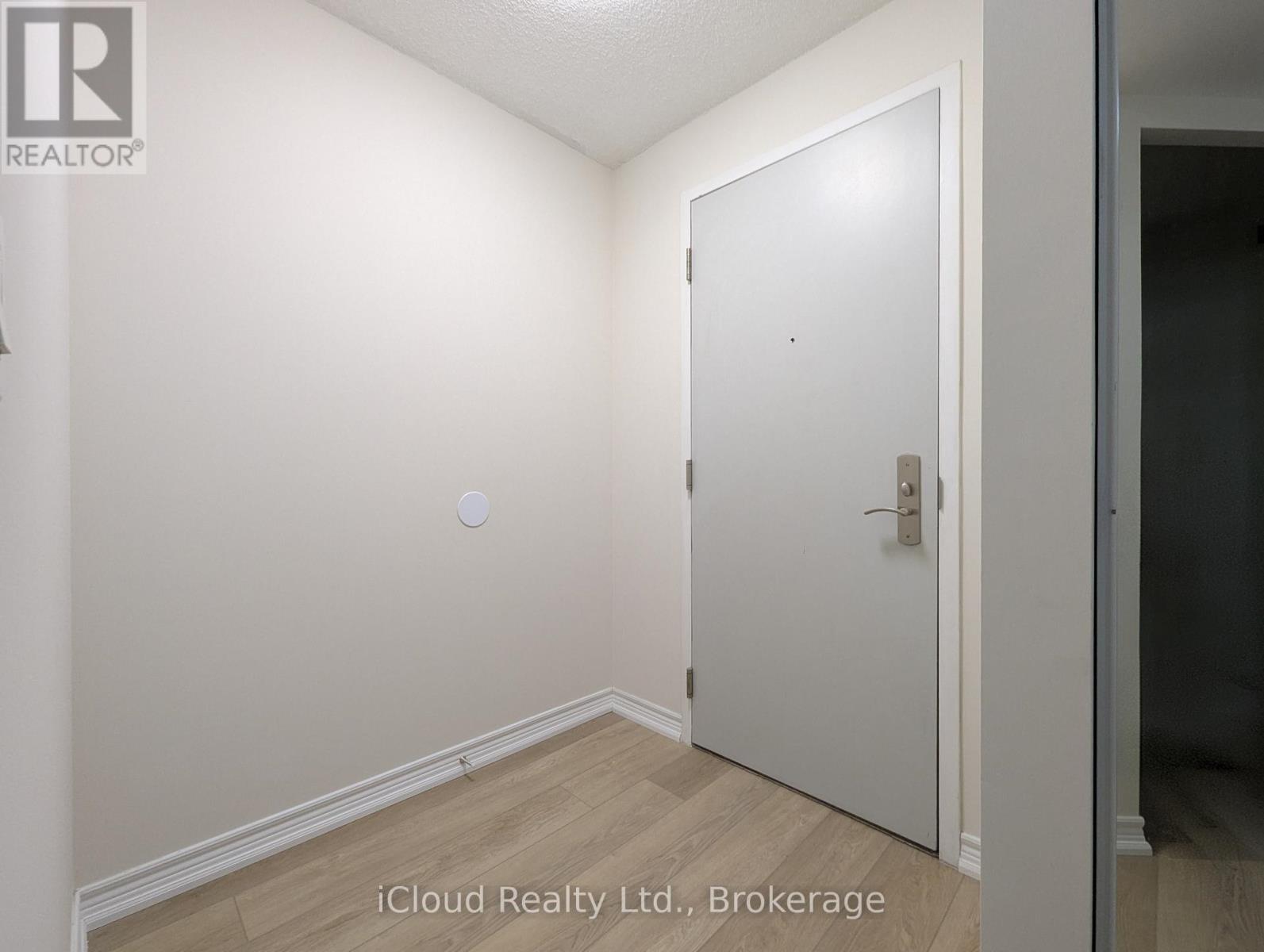 702 - 761 Bay Street, Toronto, Ontario  M5G 2R2 - Photo 5 - C13218826