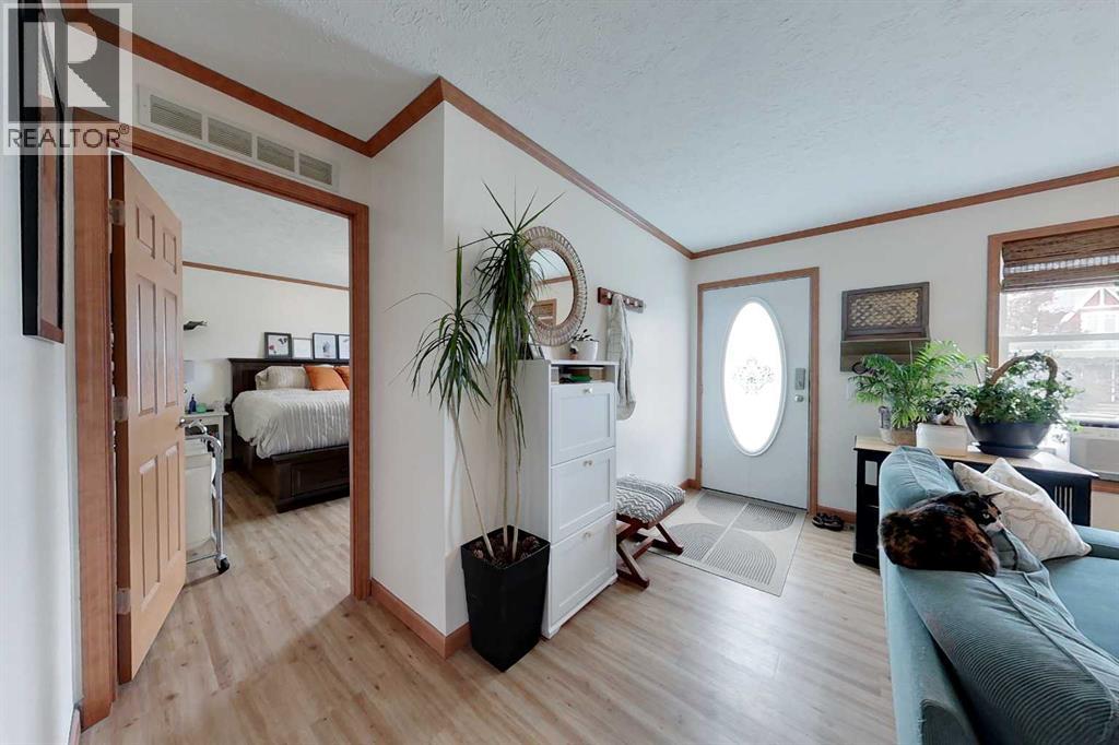 720 10 Street SE, Slave Lake, Alberta  T0G 2A3 - Photo 9 - A2290970