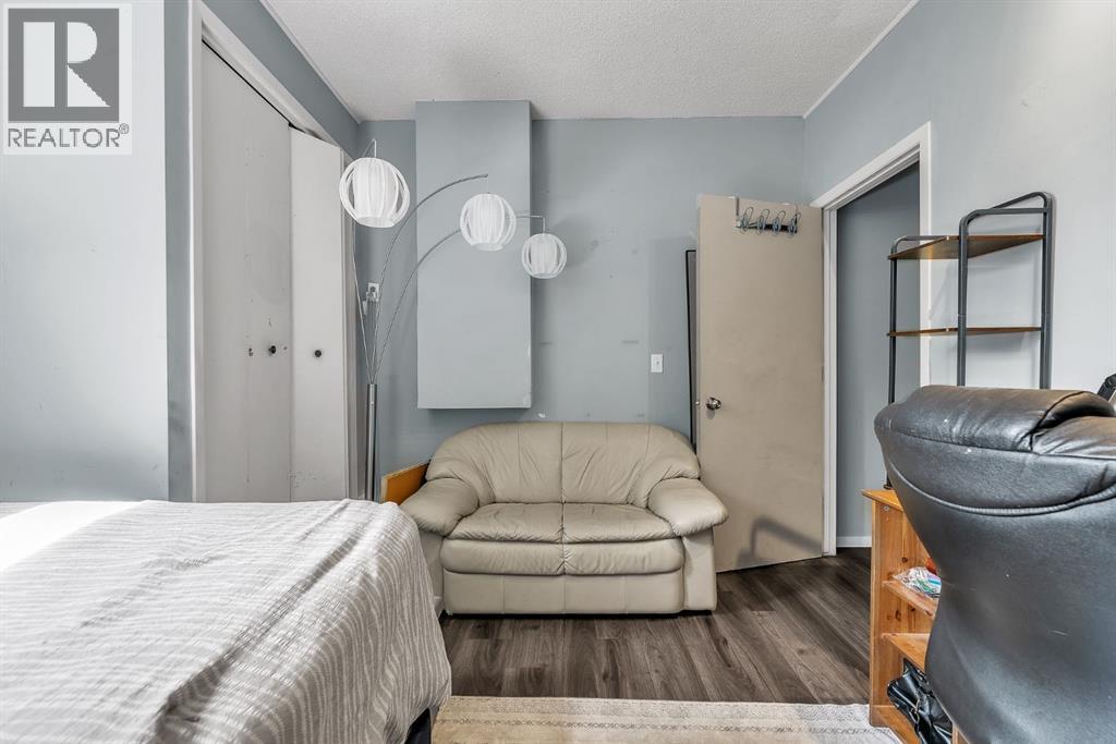 3156 Blakiston Drive Nw, Calgary, Alberta  T2L 1L8 - Photo 24 - A2313668