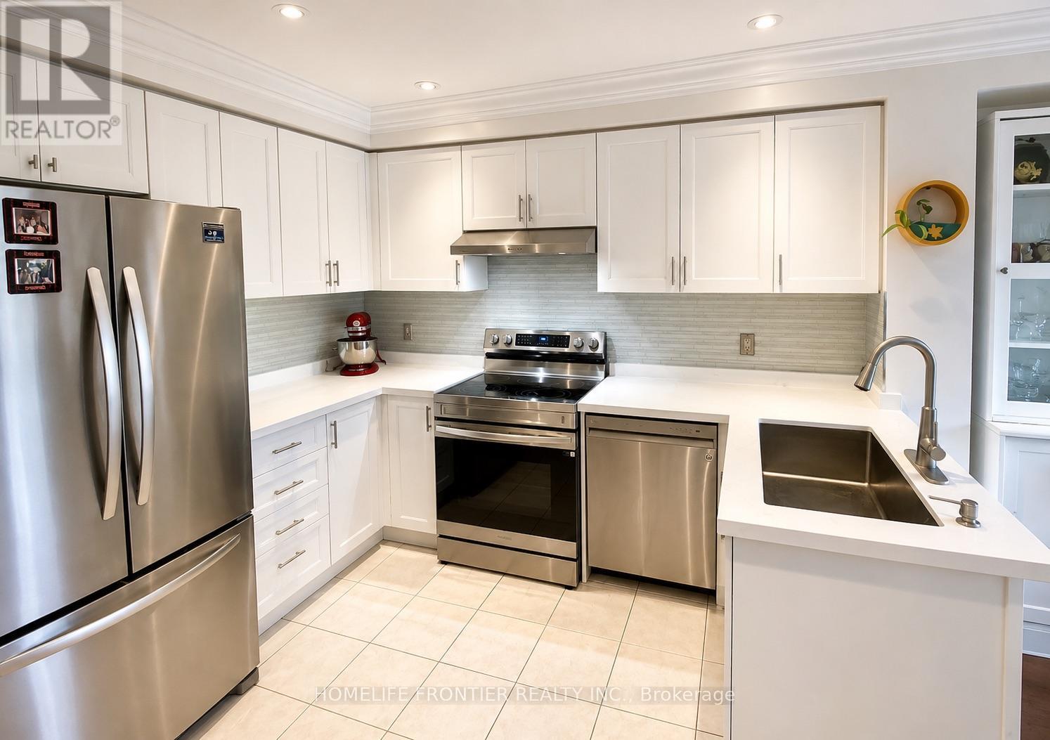 153 Purcell Crescent, Vaughan, Ontario  L6A 3C7 - Photo 12 - N13158212