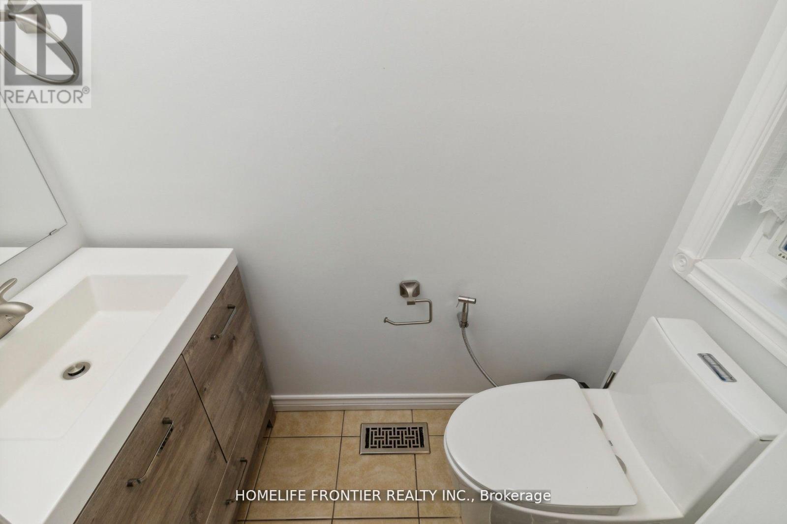 153 Purcell Crescent, Vaughan, Ontario  L6A 3C7 - Photo 5 - N13158212