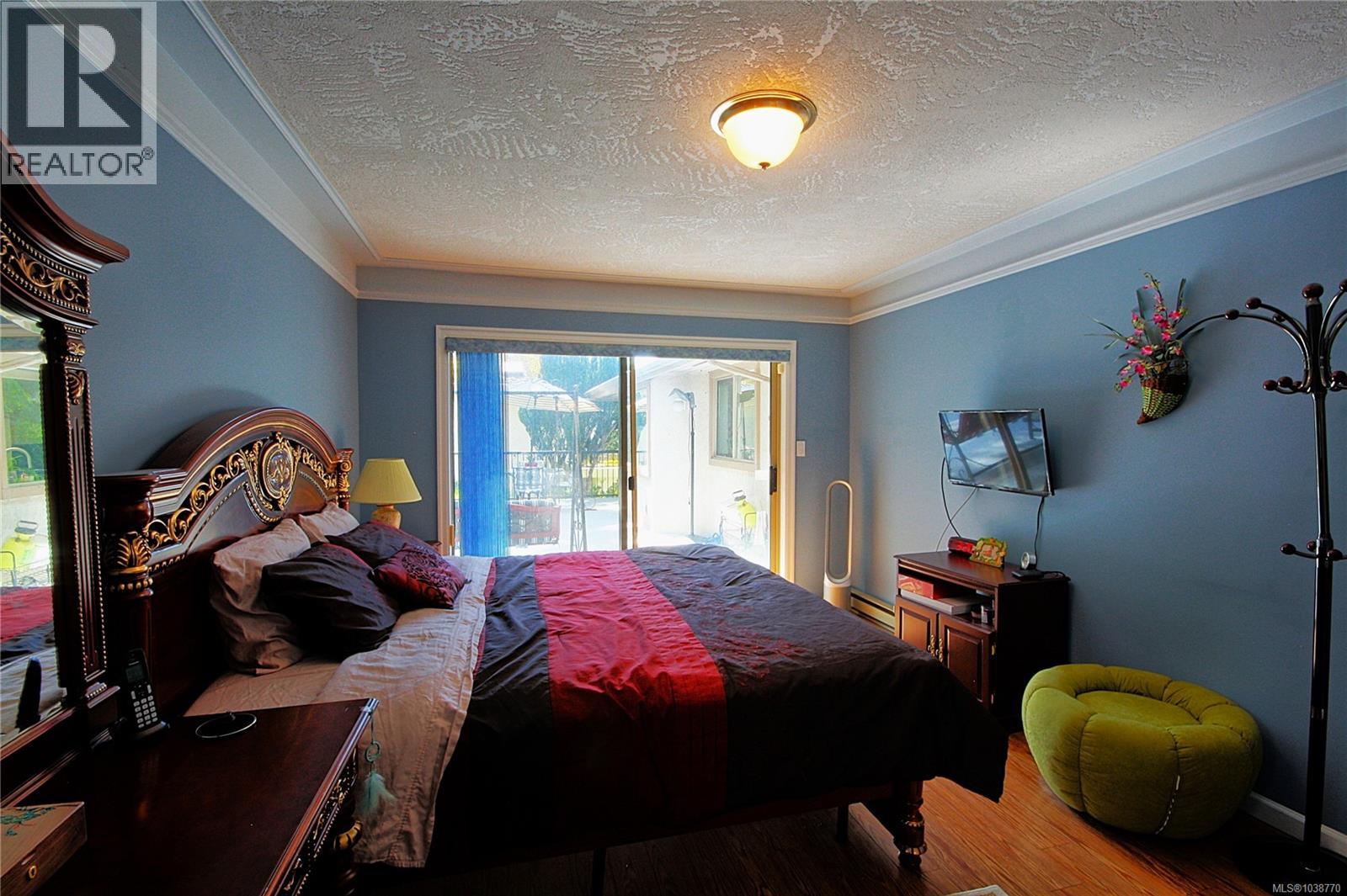 4355 Emily Carr Dr, Saanich, British Columbia  V8X 5E3 - Photo 22 - 1038770