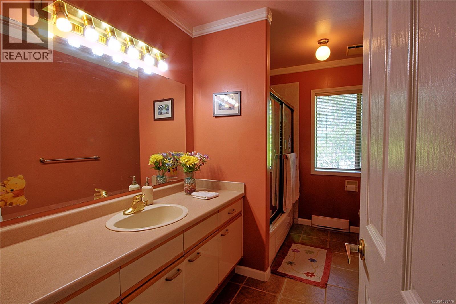 4355 Emily Carr Dr, Saanich, British Columbia  V8X 5E3 - Photo 26 - 1038770