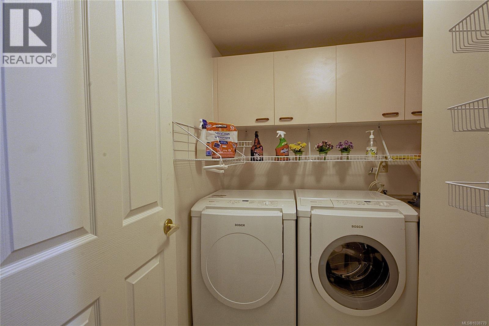 4355 Emily Carr Dr, Saanich, British Columbia  V8X 5E3 - Photo 28 - 1038770