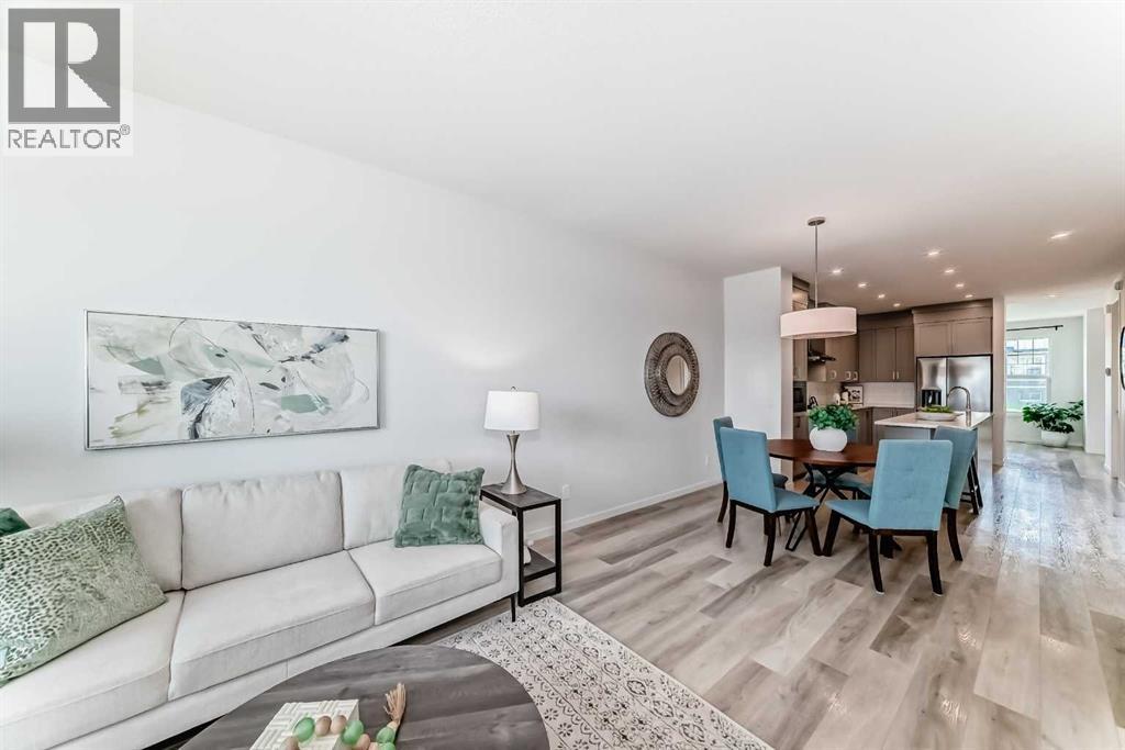 238 Aquila Drive Nw, Calgary, Alberta  T3R 1Y6 - Photo 9 - A2315551