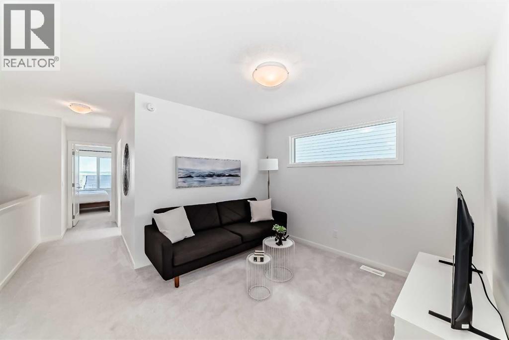 238 Aquila Drive Nw, Calgary, Alberta  T3R 1Y6 - Photo 16 - A2315551
