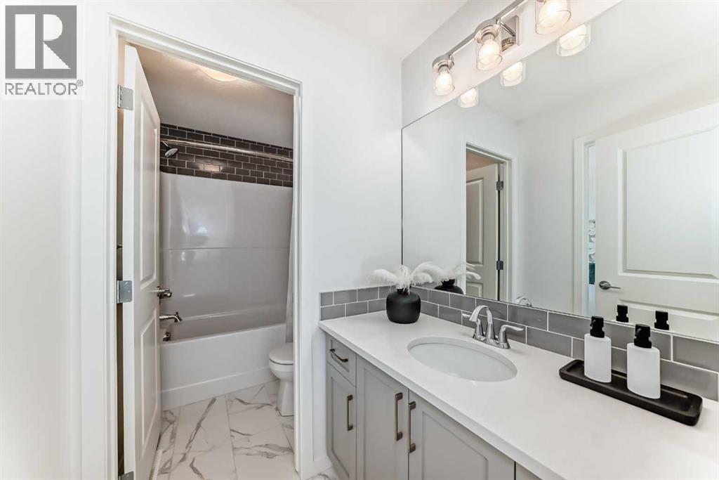 238 Aquila Drive Nw, Calgary, Alberta  T3R 1Y6 - Photo 24 - A2315551