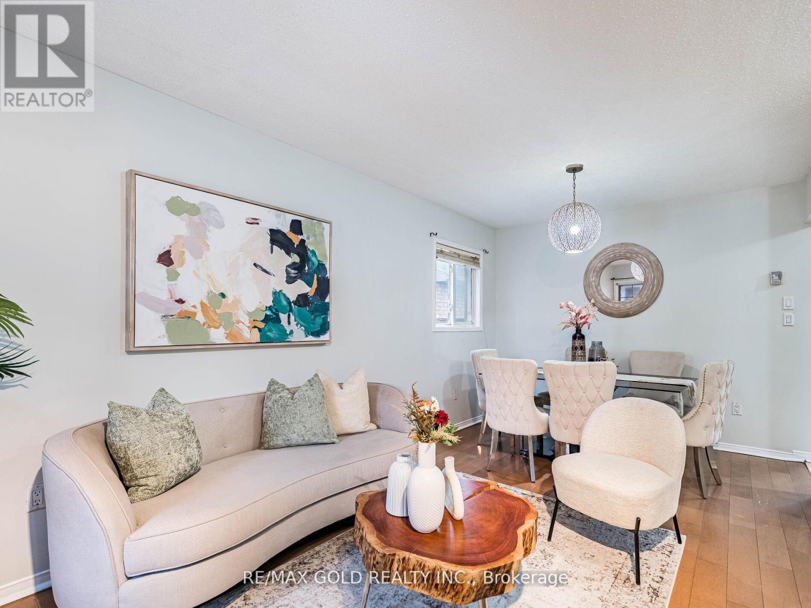 33 FIDDLENECK CRESCENT, Brampton, Ontario