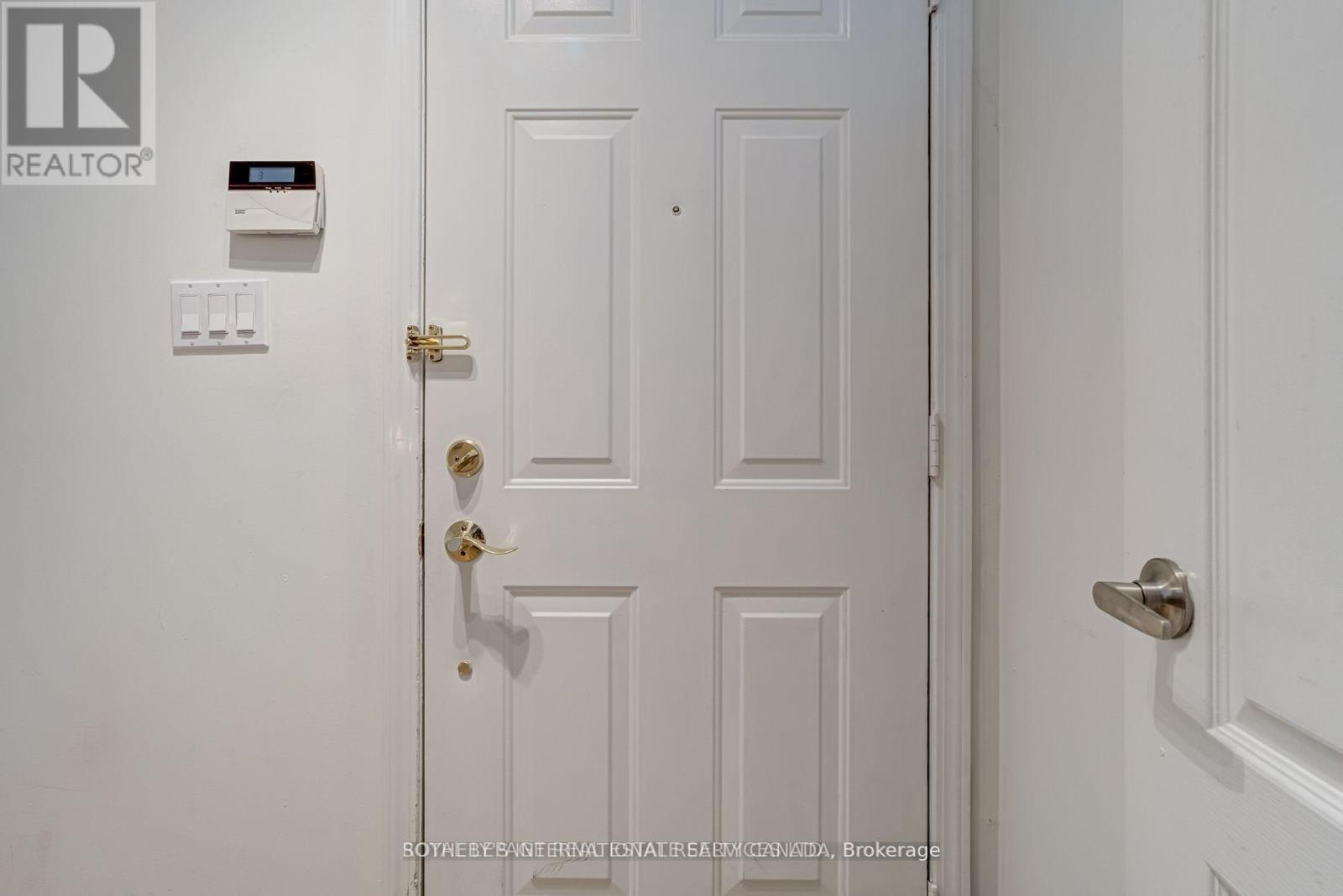 Th31 - 80 Carr Street, Toronto, Ontario  M5T 1B7 - Photo 3 - C13218846